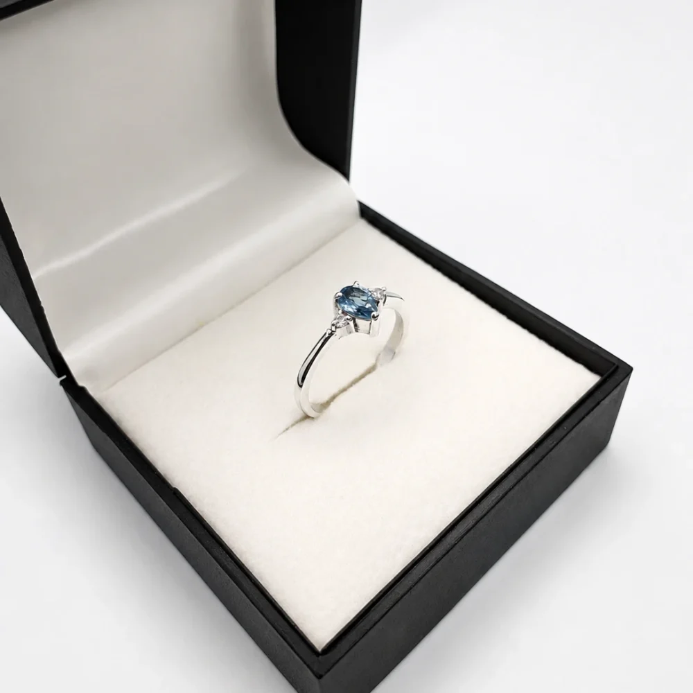 925 Silver Blue Topaz & American Diamond Ring