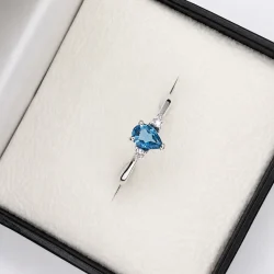 925 Silver Blue Topaz & American Diamond Ring